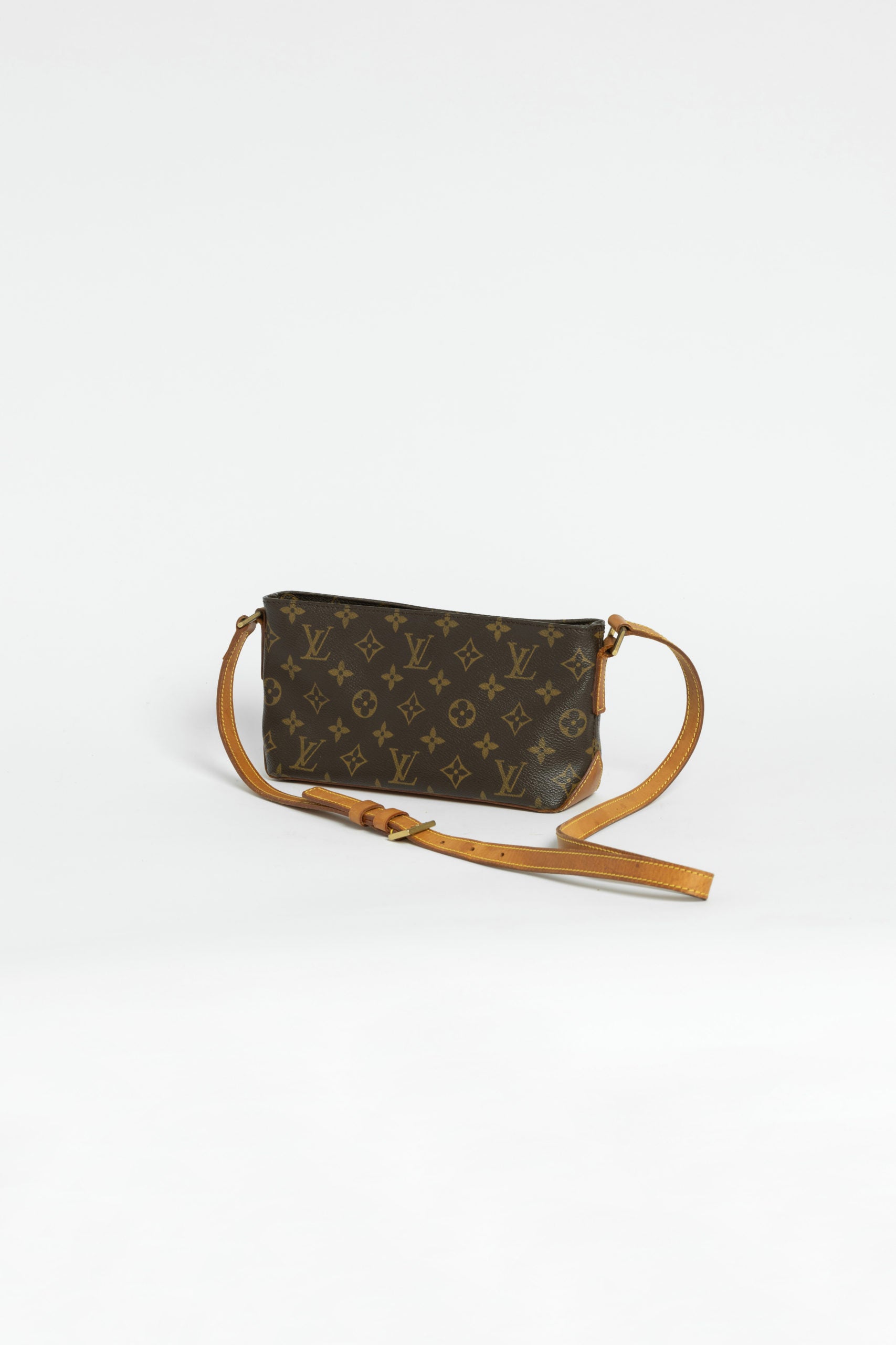 Louis Vuitton trotteur shoulder bag